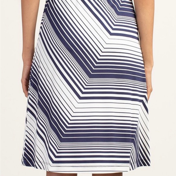 NWOT Trina Turk indigo & pearl abstract Caswell A-line skirt size small SM - Picture 2 of 6